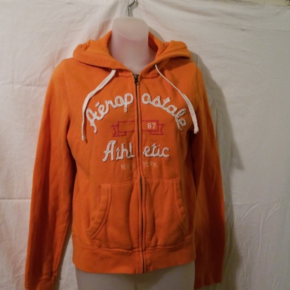 Aero zip up